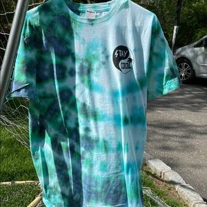 NWT Happy Hour Shades “Stay Cool” Green & White Tie Dye T-shirt Size: Large